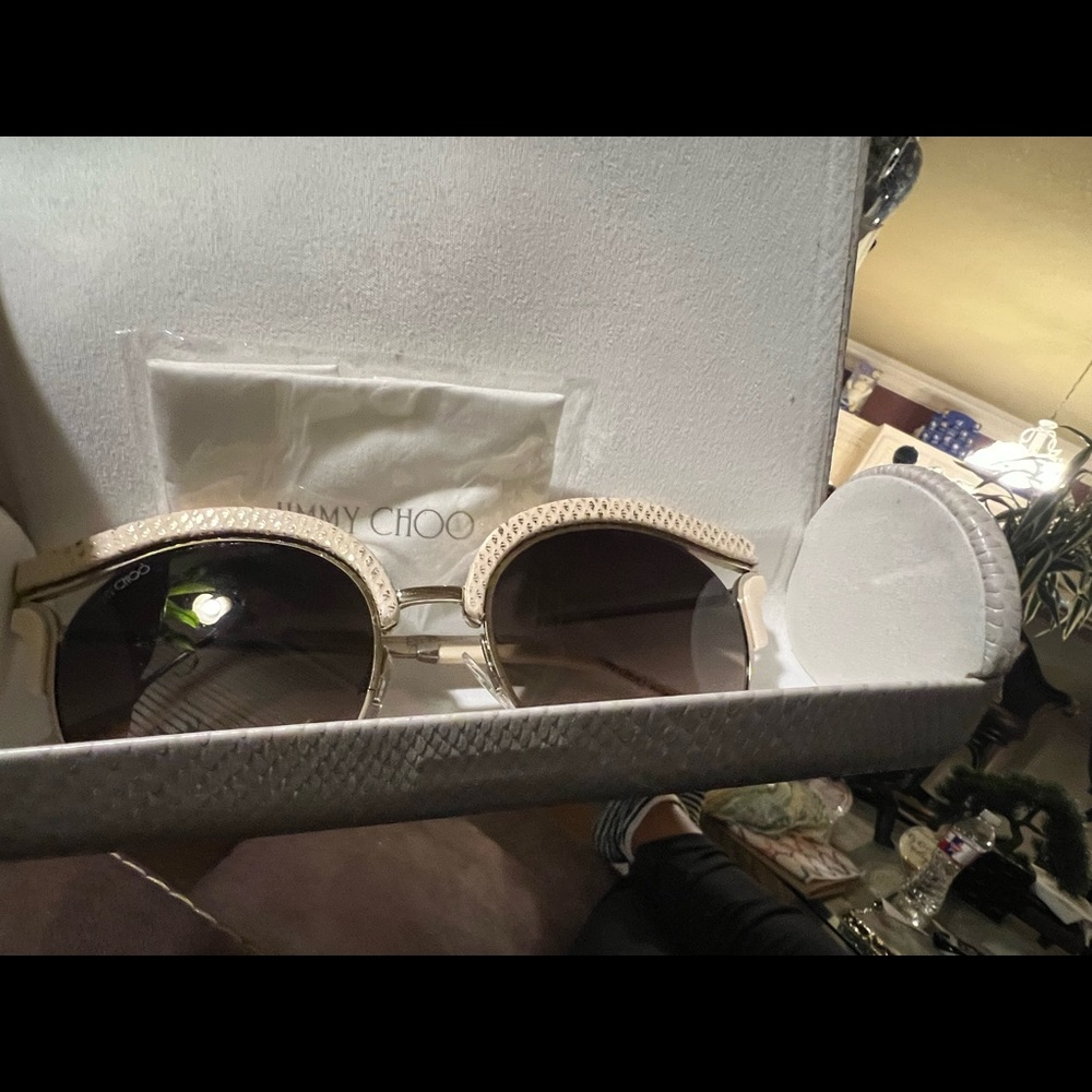 high end Jimmy Choo sun glasses. case, cloth,
pouch 
100% AUTHENTIC! - Picture 6 of 12